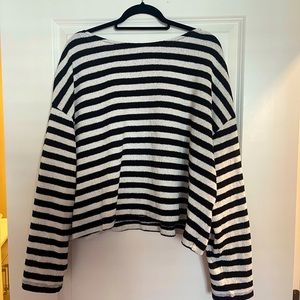 Black and White Striped Cropped H&M Sweater